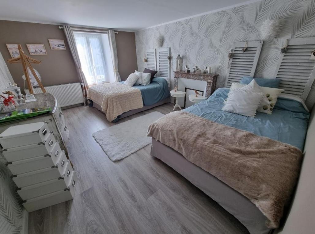 Ferme Aux Leopards Normands Bed & Breakfast Mandeville-en-Bessin Room photo
